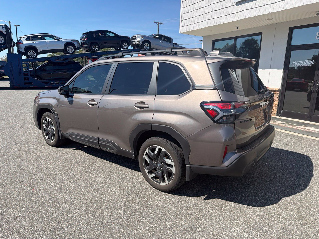 Used 2025 Subaru Forester Limited w/ Popular Package #2 AWD/4WD image 7