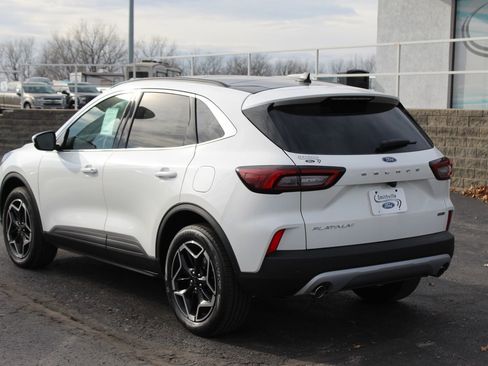 New 2026 Ford Escape Platinum image 4