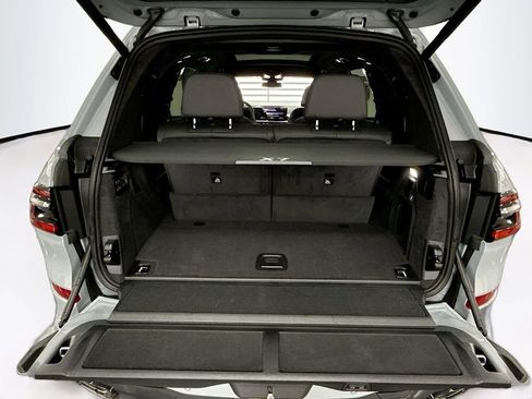 New 2026 BMW X7 xDrive40i image 28