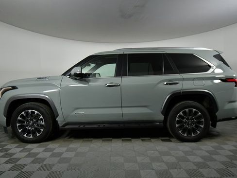 Used 2025 Toyota Sequoia Limited image 16