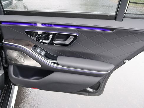 New 2026 Mercedes-Benz S 580 4MATIC Sedan image 16