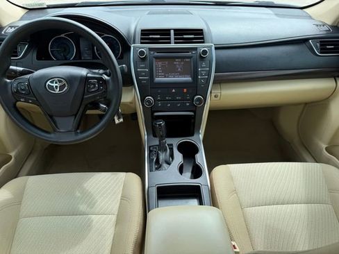 Used 2016 Toyota Camry LE FWD image 18