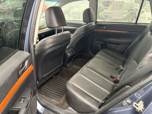 Used 2013 Subaru Outback 2.5i Limited image 6