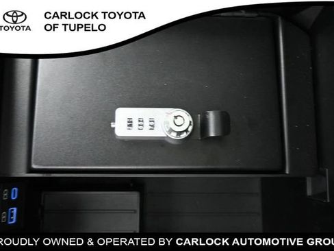 Used 2024 Toyota Tundra Limited AWD/4WD image 20