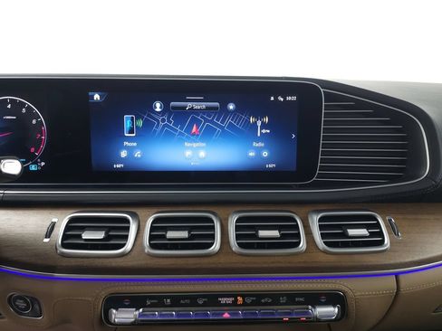 Used 2025 Mercedes-Benz GLE 350 4MATIC image 17