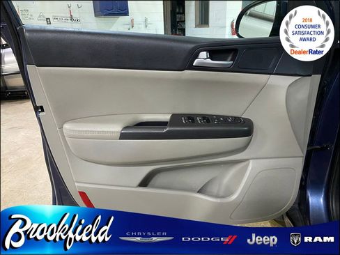 Used 2020 Kia Sportage S w/ S Sunroof Package image 16