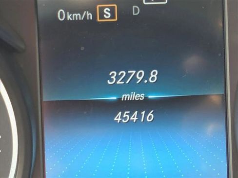 Certified 2019 Mercedes-Benz C 300 4MATIC Sedan image 4