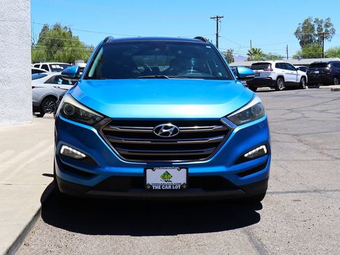 Used 2016 Hyundai Tucson Limited w/ Option Group 03 FWD image 16