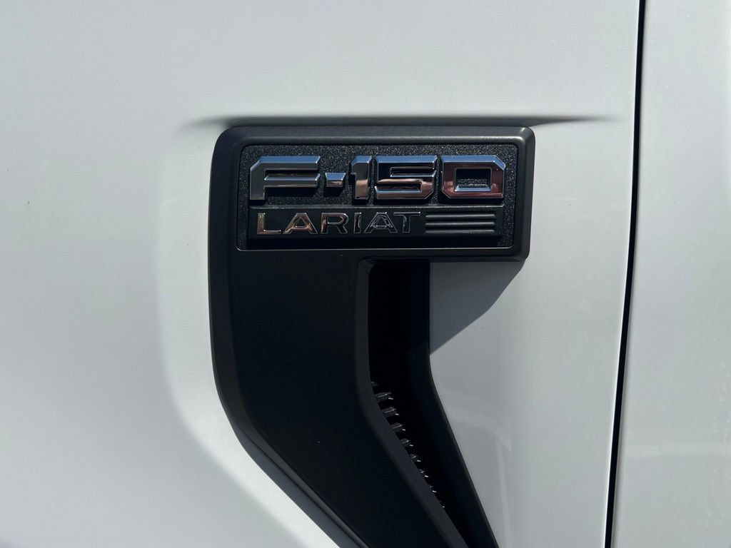 Used 2023 Ford F150 Lariat AWD/4WD image 7