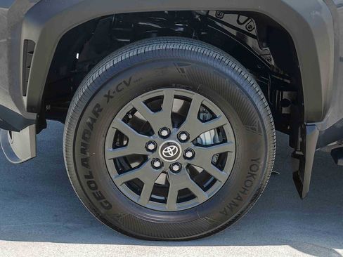 Used 2025 Toyota 4Runner SR5 RWD image 11