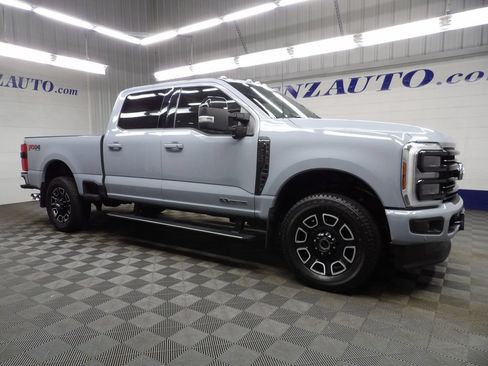 Used 2026 Ford F250 Platinum AWD/4WD image 3