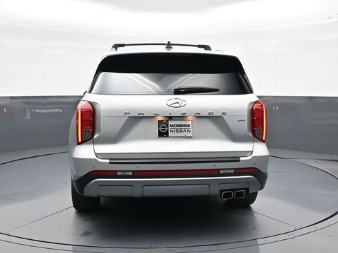 Used 2023 Hyundai Palisade SEL w/ Premium Package AWD/4WD image 6