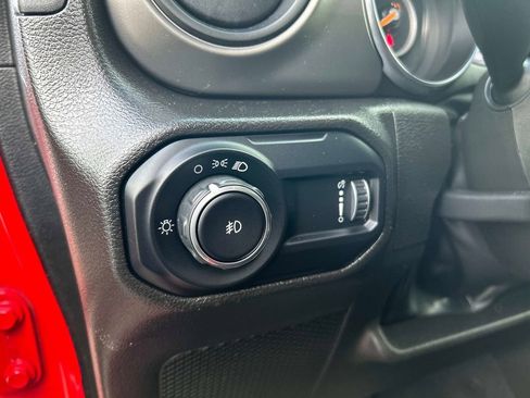 Used 2023 Jeep Wrangler Willys image 18