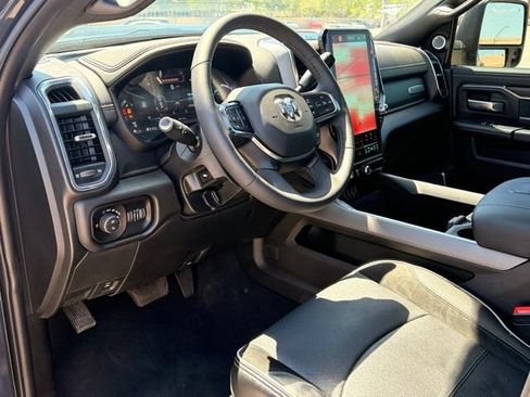 Used 2025 RAM 3500 Laramie AWD/4WD image 14