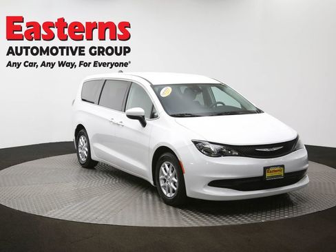 Used 2023 Chrysler Voyager LX image 50