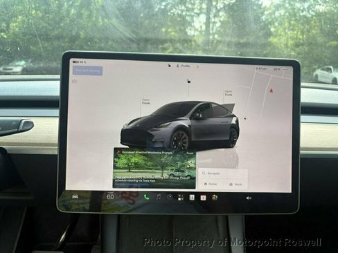 Used 2023 Tesla Model Y AWD image 13