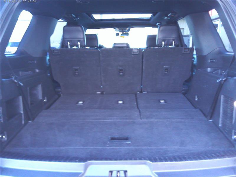 Used 2019 Ford Expedition XLT w/ Equipment Group 202A AWD/4WD image 25