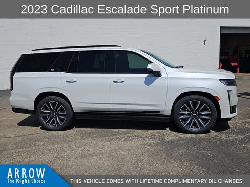 Used 2023 Cadillac Escalade Sport Platinum AWD/4WD image 14
