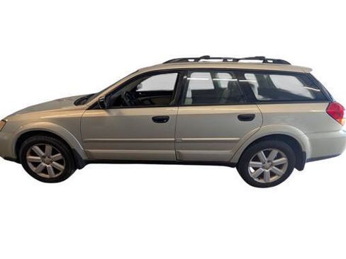 Used 2006 Subaru Outback 2.5i AWD/4WD image 2