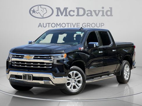 Used 2022 Chevrolet Silverado 1500 LTZ AWD/4WD image 2