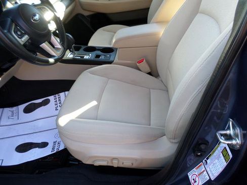 Used 2017 Subaru Legacy 2.5i Premium image 38