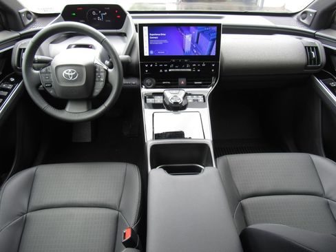 Certified 2024 Toyota bZ4X AWD w/ Weather Package image 33