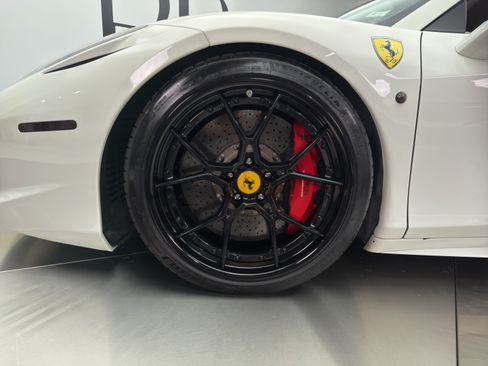Used 2013 Ferrari 458 Spider RWD image 21