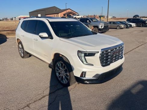 Used 2025 GMC Acadia Denali w/ Super Cruise Package image 1