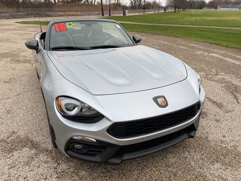 Used 2018 FIAT 124 Spider Abarth w/ Convenience Group image 22