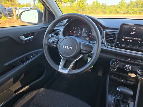 Used 2023 Kia Rio LX FWD image 9