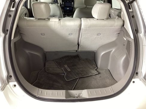 Used 2015 Nissan Leaf SV FWD image 25