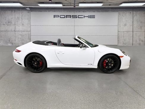 Certified 2017 Porsche 911 Carrera GTS RWD image 38