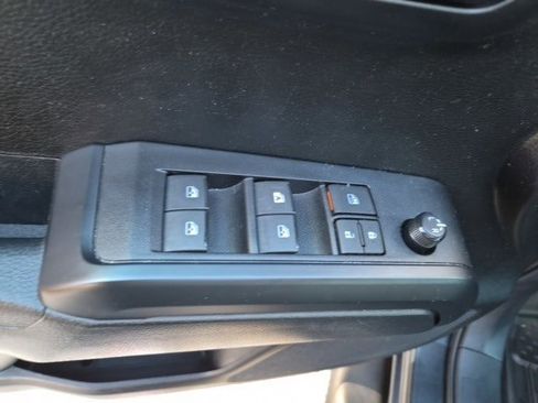 Used 2022 Toyota Tacoma SR image 24