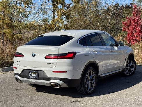 Certified 2023 BMW X4 xDrive30i image 6