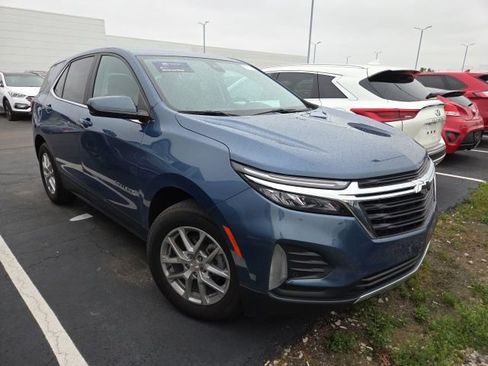 Used 2024 Chevrolet Equinox LT w/ LPO, Floor Liner Package FWD image 4