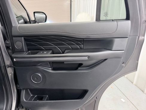 Used 2020 Ford Expedition Platinum RWD image 35
