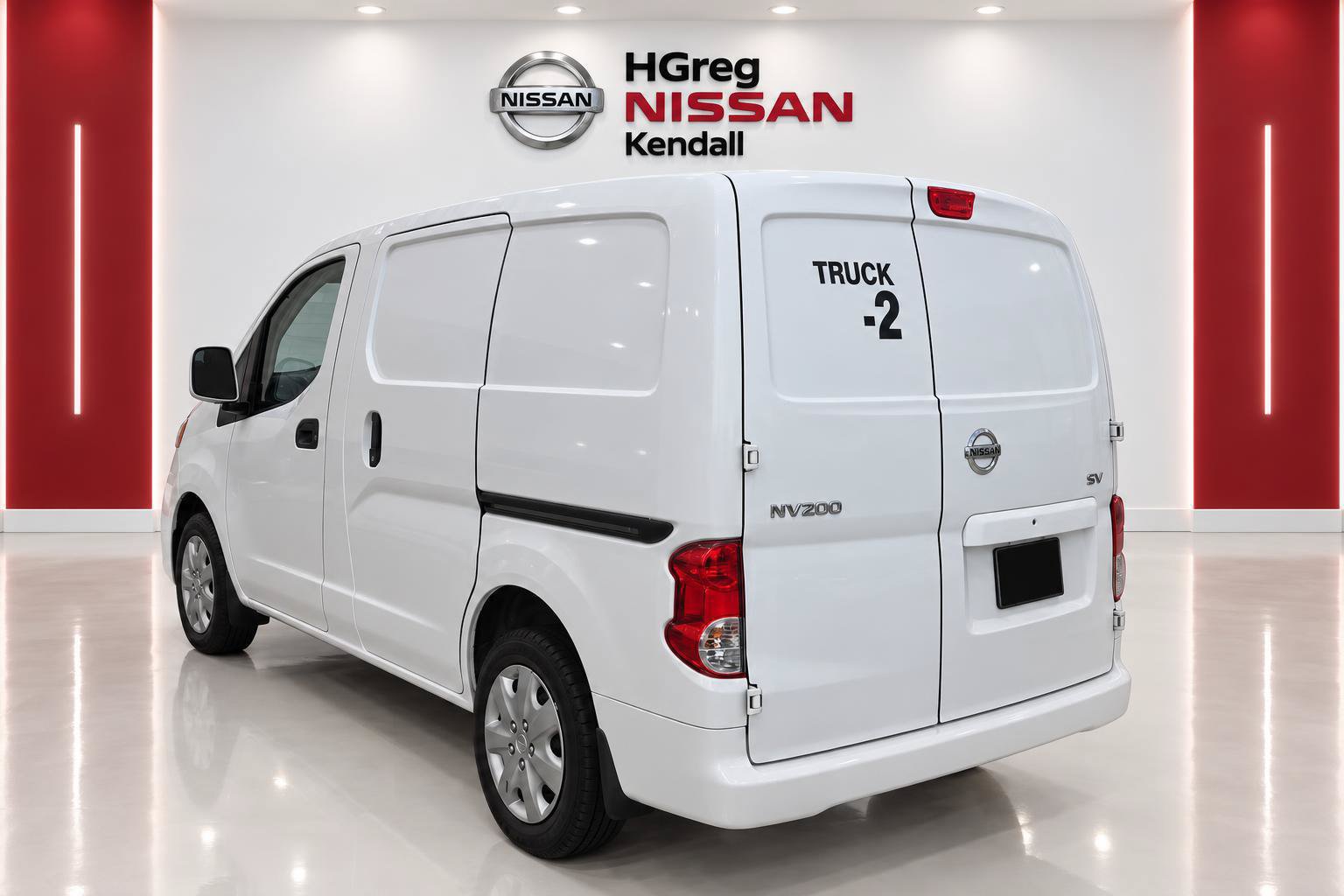 Used 2020 Nissan NV200 SV FWD image 2