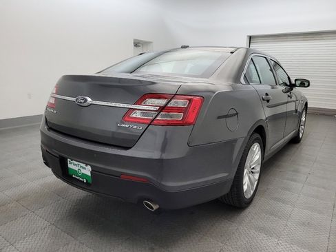 Used 2019 Ford Taurus Limited FWD image 9