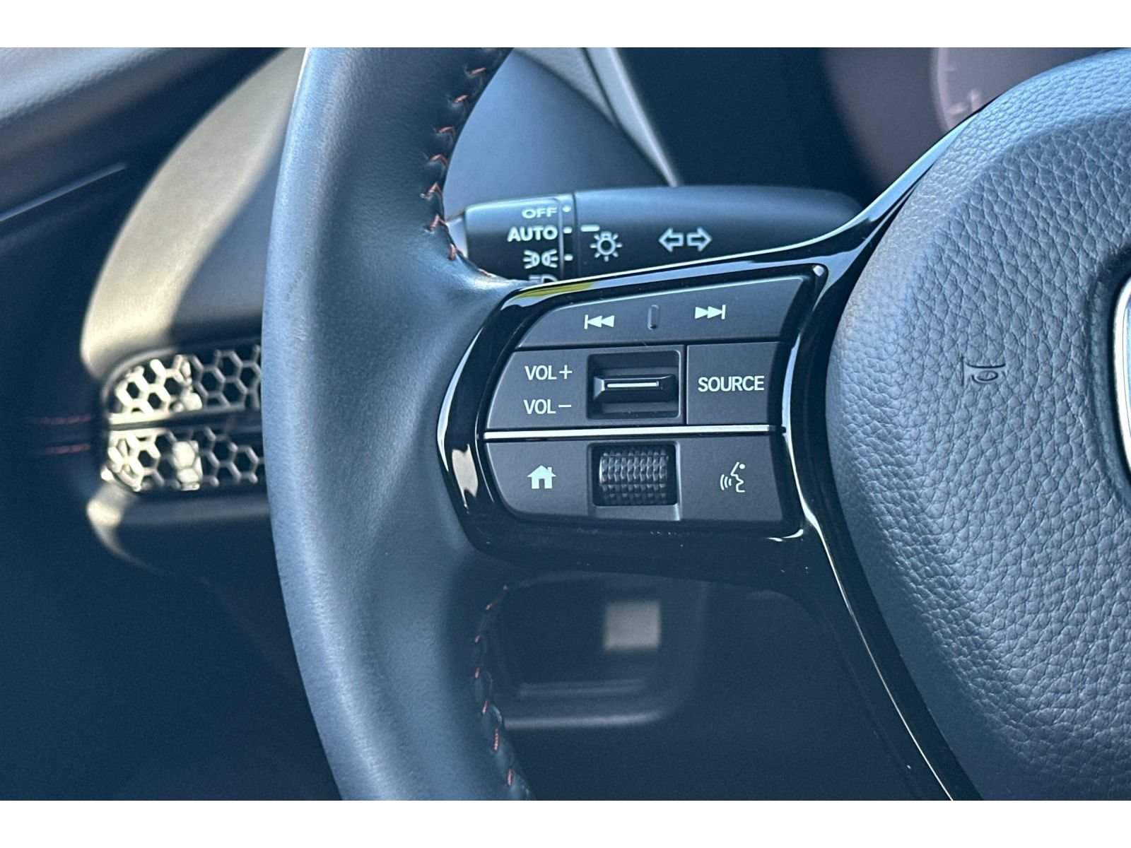 Used 2024 Honda HR-V Sport image 37