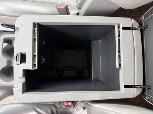 Used 2016 Nissan NV 2500 SV w/ Technology Package image 19