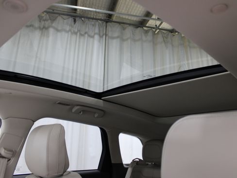 Used 2022 Lincoln Corsair Grand Touring w/ Elements Technology Bundle image 28