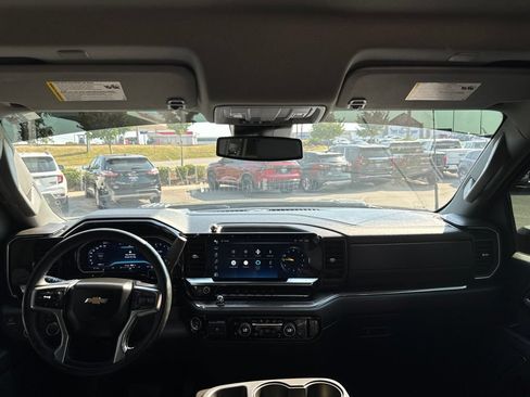 Used 2024 Chevrolet Silverado 2500 LTZ AWD/4WD image 19