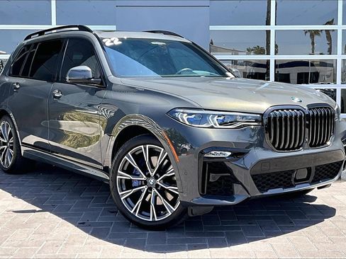 Used 2022 BMW X7 M50i AWD/4WD image 3