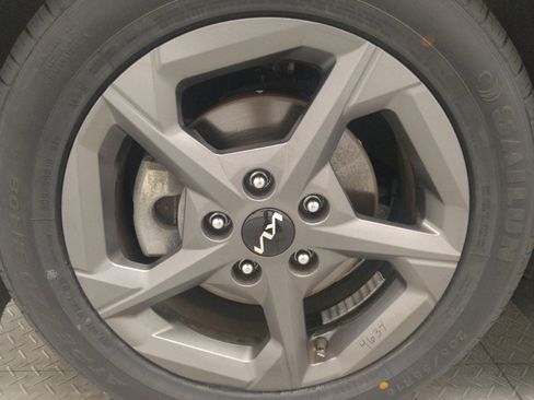 Used 2025 Kia K4 FWD image 31