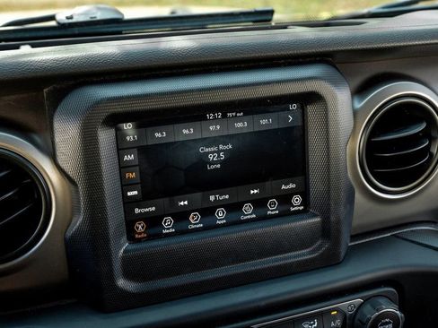 Used 2020 Jeep Wrangler Unlimited Sport S image 6