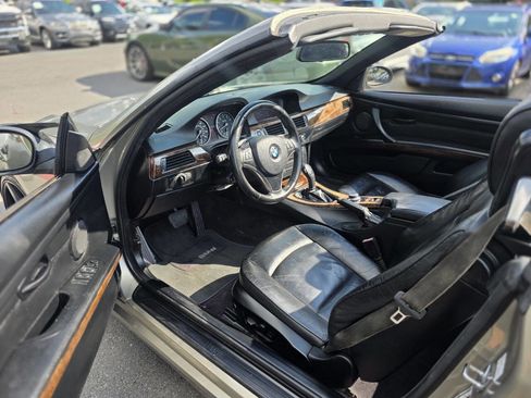 Used 2008 BMW 328i Convertible image 7