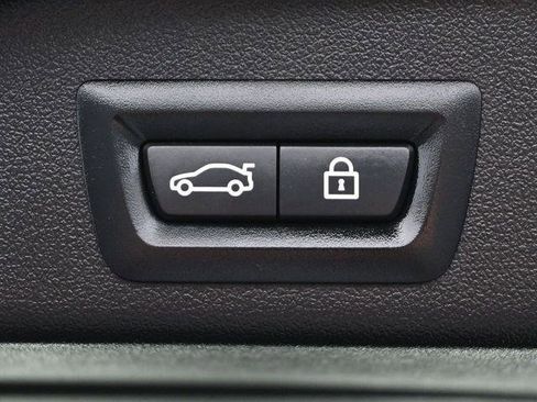 Used 2021 BMW X5 xDrive40i w/ Convenience Package image 39