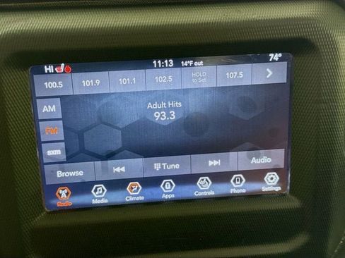 Used 2020 Jeep Gladiator Sport w/ Quick Order Package 24S image 15