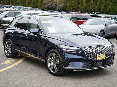 Used 2025 Genesis Electrified GV70 Advanced w/ Prestige Package image 3