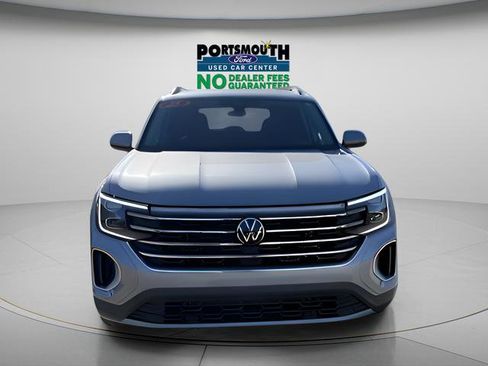 Used 2025 Volkswagen Atlas SE image 9